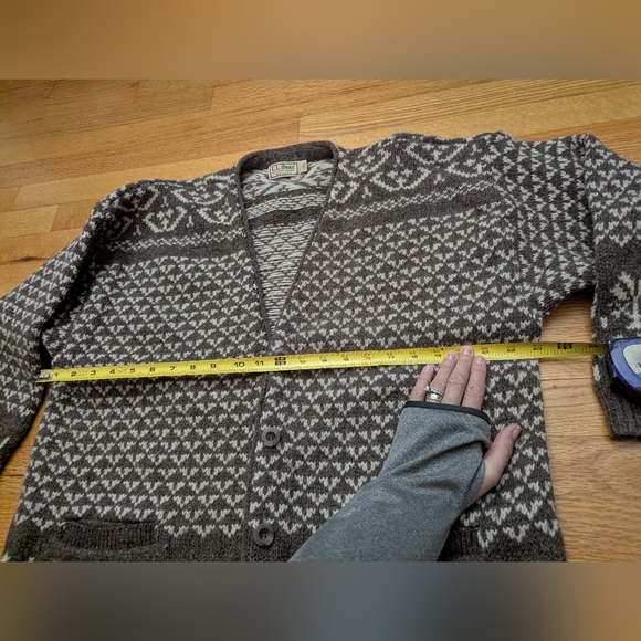 VTG LL Bean Hand-Knit Wool Button Front Cardigan Sweater Pockets women's Large - Picture 9 of 15